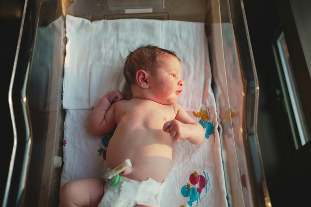 Ilustrasi bayi. Foto: Unsplash.com