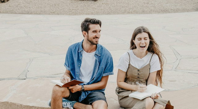 Ilustrasi masa PDKT. Foto: Unsplash.com
