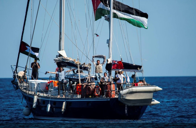 Kapal Madleen yang membawa sejumlah aktivis kemanusiaan lintas negara disergap Israel, 8 Juni 2025 (Sumber: Kumparan)