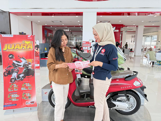 Asmo Kalbar memerikan promo 'Juara'. Foto: Dok. Asmo Kalbar