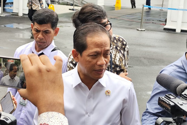 Menteri Lingkungan Hidup (LH) Hanif Faisol Nurofiq di Istana Negara, Jakarta, Selasa (10/6/2025). Foto: Luthfi Humam/kumparan
