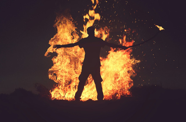 Penjelasan ending Mercy for None, foto hanya ilustrasi, bukan drama sebenarnya: Unsplash/Mohamed Nohassi
