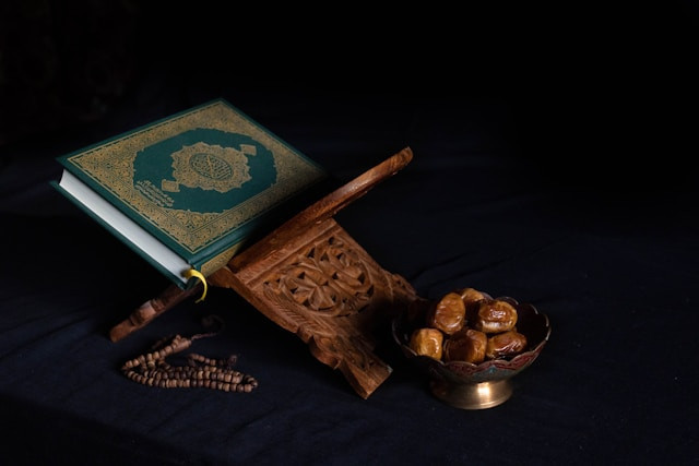 ilustrasi doa sehabis sholat tahajud. sumber: unsplash/abdullah arif