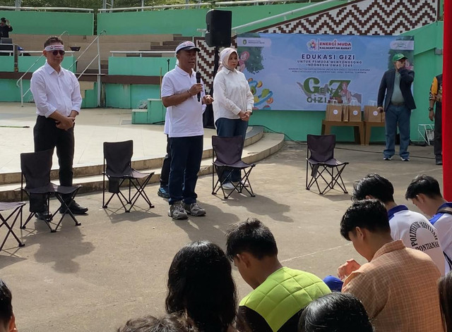 Wakil Gubernur Kalbar, Krisantus Kurniawan saat menyampaikan pesannya untuk Gen Z. Foto: Yulia Ramadhiyanti/Hi!Pontianak