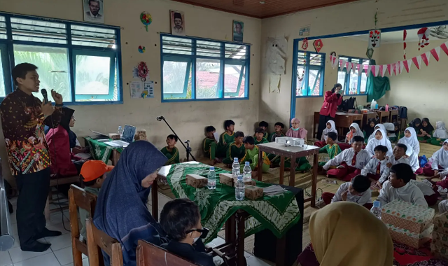 Dosen UMY Tanamkan Nilai Hidup Sehat dan Peduli Lingkungan di Sekolah Dasar