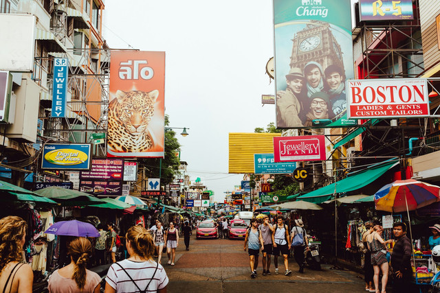 Tiket Masuk PRJ 2025. Foto hanya ilustrasi, bukan tempat sebenarnya. Sumber: unsplash.com/Evan Krause.