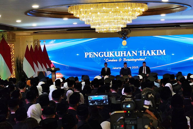 Suasana acara pengukuhan hakim di Mahkamah Agung (MA) Jakarta pada Kamis (12/6/2025). Foto: Luthfi Humam/kumparan