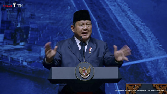 Presiden RI Prabowo Subianto pada peresmian penutupan Konferensi Internasional Infrastruktur Tahun 2025 di JCC Senayan, Jakarta, pada Kamis (12/6/2025).  Foto: YouTube/Sekretariat Presiden