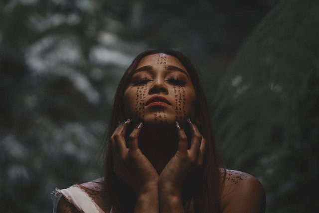 Ilustrasi untuk sinopsis Kutukan Calon Arang. Foto: Pexels/Paul Kerby Genil