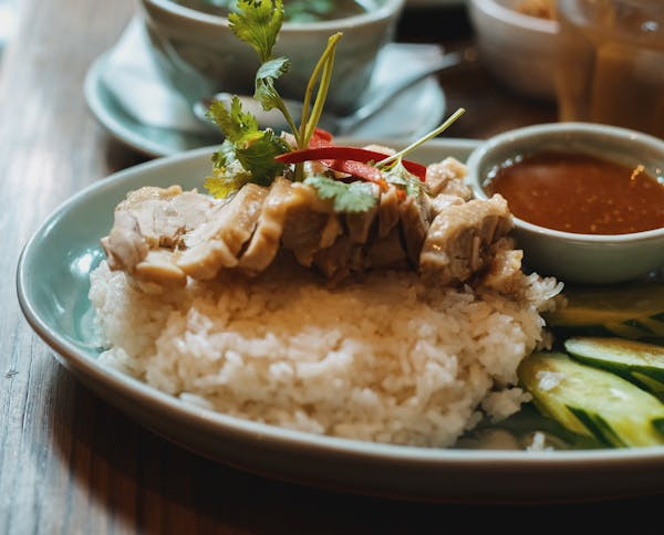 Ilustrasi Mitos Menyisakan Nasi saat Makan. Pexels/Gu Ko