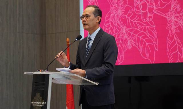Staf Ahli Bidang Diplomasi Ekonomi Kemlu RI, Dindin Wahyudin di kegiatan 'Capacity Building for Like-Minded Countries: Sustainable Coffee and Cacao 2025'. Foto : Istimewa