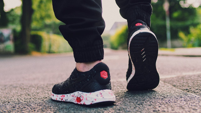 Ilustrasi sepatu untuk plantar fasciitis. Foto: Pexels.com