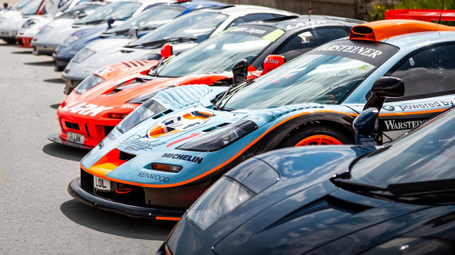 Harga Porsche Cayman. Foto hanya ilustrasi, bukan yang sebenarnya. Sumber: Pexels/Quentin Martinez: 