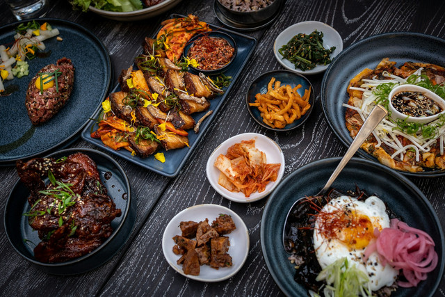 Makanan Korea di Jakarta. Foto ilustasi makanan Korea, bukan tempat sebenarnya. Sumber foto: Unsplash-Alexandra Tran