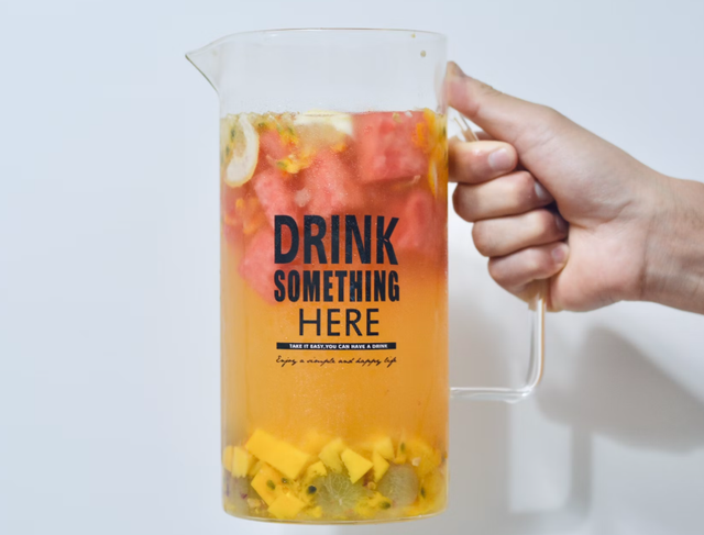 welcome drink adalah. Foto Hanya Ilustrasi Bukan Sebenarnya. Sumber Foto: Unsplash/allenwhm
