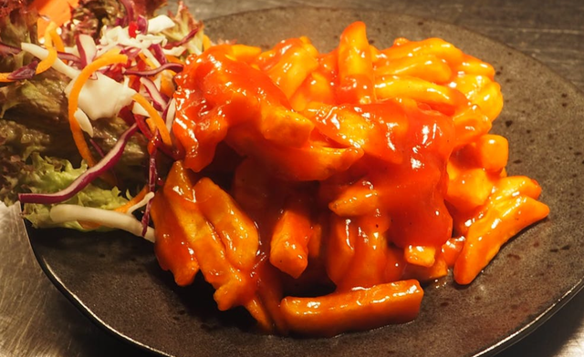 jajanan khas korea. Foto Hanya Ilustrasi Bukan kuliner Sebenarnya. Sumber Foto: Pexels/Chan Walrus