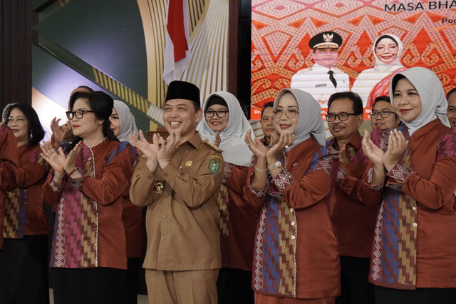 Gubernur Kalbar bersama dengan Bunda Paud di Pendopo Gubernur Kalbar. Foto: Istimewa.
