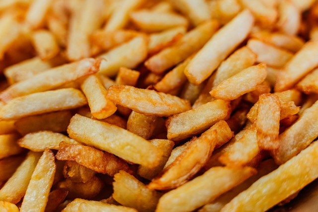Ilustrasi Cara Membuat Kentang Goreng, Sumber Unsplash Durenne Loris