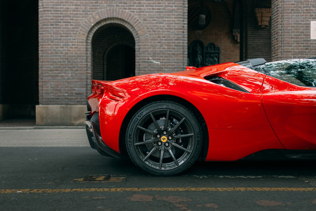  Ilustrasi Harga Ferrari Purosangue. Sumber: Unsplash/Amir Hossein Bakhtiari