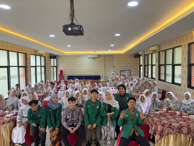 Seminar Perencanaan Keuangan: Edukasi Finansial Bagi Pelajar SMKN 22 Jakarta
