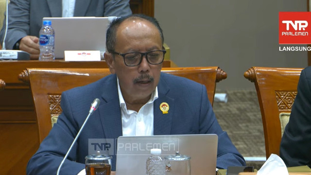Ketua LPSK Brigjen Pol (Purn) Achmadi menghadiri rapat dengar pendapat (RPD) dengan Komisi III terkait KUHAP di Gedung DPR, Jakarta Pusat, Selasa (17/6/2025). Foto: Youtube/ TV Parlemen