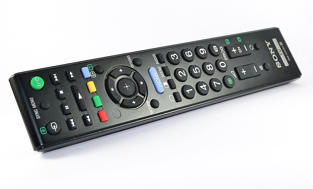 Ilustrasi remote TV universal. Foto: Pixabay.com