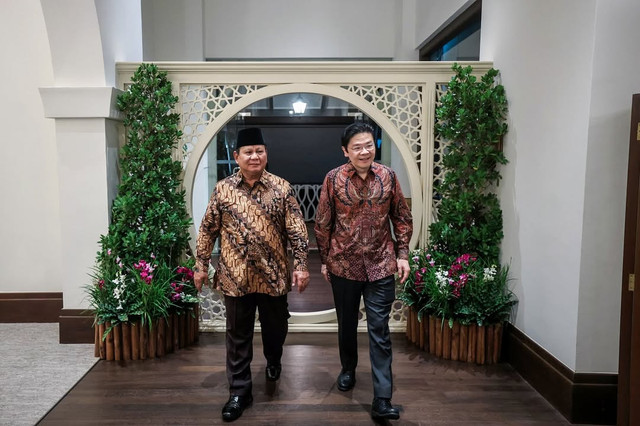 Presiden Prabowo Subianto bertemu Perdana Menteri Singapura Lawrence Wong di Gedung Sri Temasek, Singapura, Senin (16/6/2025). Foto: Instagram/@presidenrepublikindonesia