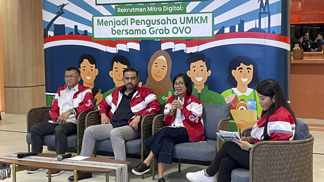 Menteri UMKM Maman Abdurrachman dalam acara Media Briefing bersama Kementerian UMKM, BPJS Ketenagakerjaan, dan Grab Indonesia di Gedung SMESCO, Jakarta Selatan, Selasa (17/6/2025). Foto: Najma Ramadhanya/kumparan