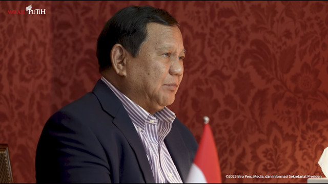 Presiden Prabowo putuskan empat pulau masuk wilayah Provinsi Aceh, Selasa (17/6/2025). Foto: YouTube/Sekretariat Presiden