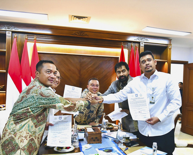 Presiden Prabowo Subianto memimpin rapat pengambilan keputusan 4 pulau kembali milik Aceh. Foto: Dok. Sekertariat Kabinet