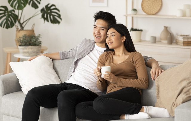 Ilustrasi pasangan yang setara. Foto: Prostock-studio/Shutterstock