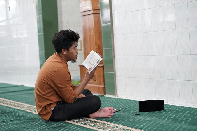Ilustrasi Bacaan Ta'awudz, sumber gambar unsplash/Taliwang Mengaji
