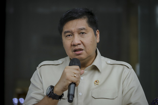 Menteri Perumahan dan Kawasan Permukiman (PKP), Maruarar Sirait menyampaikan keterangan kepada wartawan usai penandatanganan kerja sama antara Kementerian PKP dan KPK di Gedung KPK Merah Putih, Jakarta, Rabu (18/6/2025). Foto: Jamal Ramadhan/kumparan