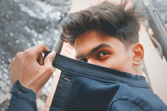 Ilustrasi rekomendasi brow pomade - Sumber: unsplash.com/@humairism