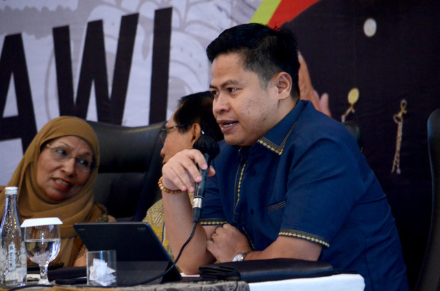 Foto Rasminto saat menjadi Narasumber Sarasehan III Kaukus Muda Betawi (Sumber: Dok. Ist).