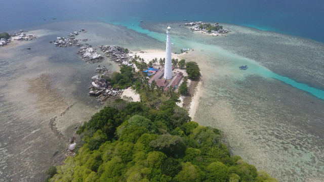 Pulau Kecil Merak, Foto Hanya Ilustrasi, Bukan Gambar Sebenarnya, Sumber Foto: Unsplash/ Dw1 Damarnesia