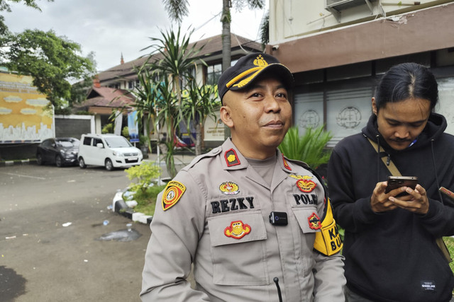 Kapolsek Buah Batu Kompol Rezky Kurniawan saat ditemui di Kantor ATR/BPN, Kota Bandung, Jawa Barat, Kamis (19/6/2025). Foto: Alya Zahra/kumparan 