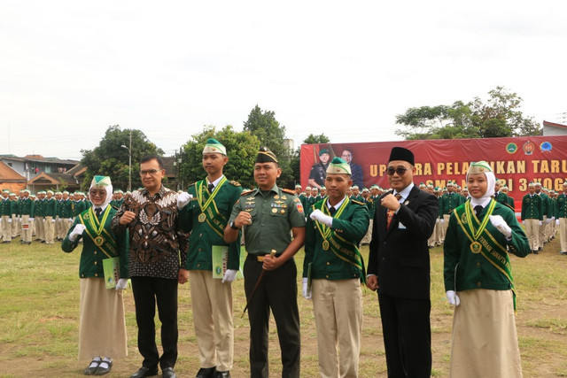 SMKN 3 Yogyakarta Kukuhkan 687 Taruna Baru, Cetak Generasi Disiplin Berkarakter