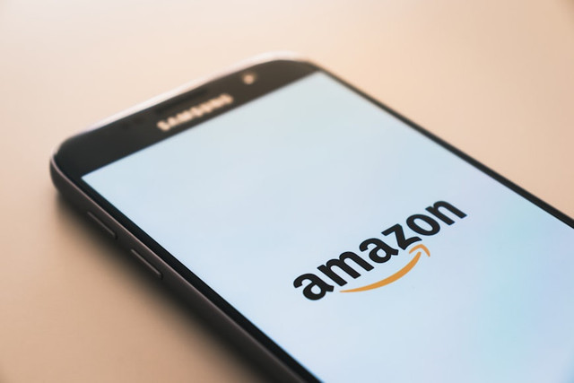 Ilustrasi untuk rekomendasi film di Amazon Prime. Foto: Unsplash/Christian Wiediger
