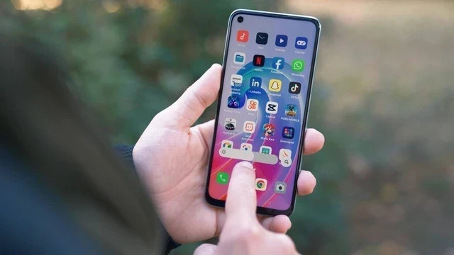 Ilustrasi HP dengan fitur Extended RAM. Foto: Pexels.com
