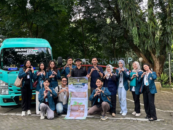 Mahasiswa Undip TIM KKNT 106