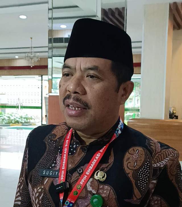 Sekretaris PPIH Debarkasi Surabaya Sugiyo. Foto: Humas Kemenag Jatim
