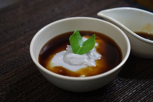 Ilustrasi Tips agar Bubur Sumsum Tidak Menggumpal. Unsplash/debo cikid