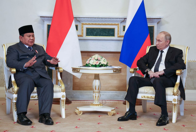 Foto: REUTERS / Vyacheslav ProkofyevSumber: Reuters Connect – “Putin hosts Indonesia’s Prabowo in Russia…”, 19 Juni 2025
