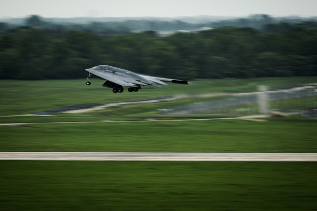 Air Force B-2 Spirit Stealth Bomber. Foto: Staff Sgt. Joshua Hastings/USAF via REUTERS
