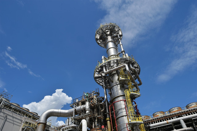 Fasilitas LNG Petronas di Bintulu, Sarawak, Malaysia, Kamis (19/6/2025). Foto: Petronas