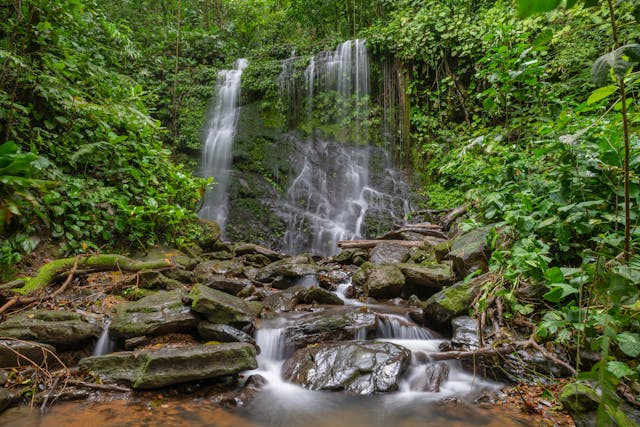 Air Terjun Kali Banteng Kudus. Foto hanya ilustrasi bukan sebenarnya. Sumber foto: Pexels/Enrique Hidalgo