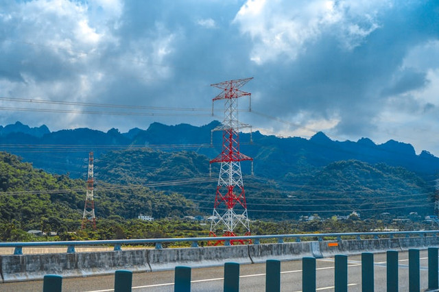 Tol Terindah di Indonesia. Foto hanyalah hanyalah bukan tempat sebenarnya. Sumber: Unsplash/Lisanto 李奕良