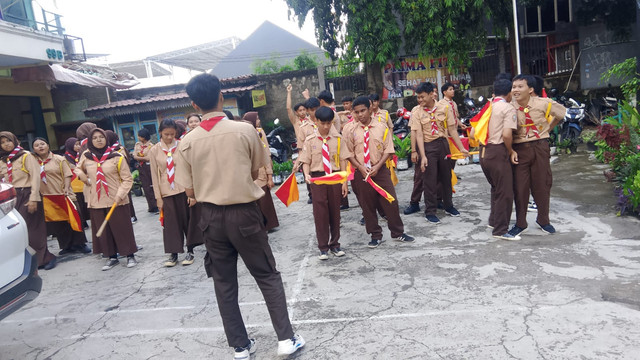 photo hani hawaliyah kegiatan ekstrakulikuler pramuka 