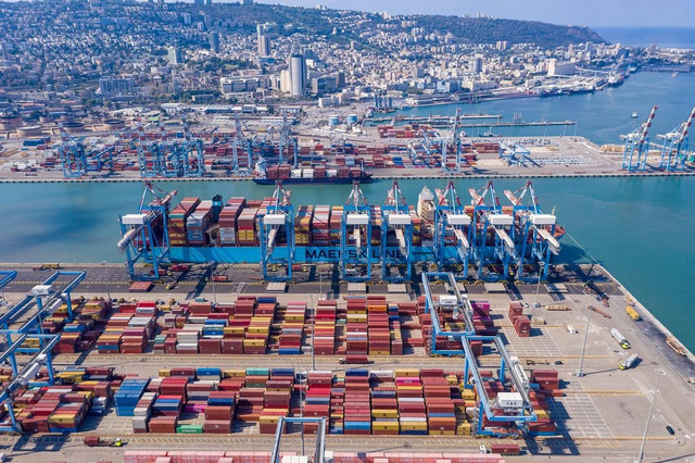 Suasana pelabuhan Haifa di Israel. Foto: Instagram/@portofhaifa